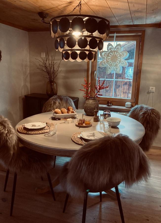 Casa Pasch - Boutique Bed And Breakfast In Cumpadials Sumvitg Eksteriør billede